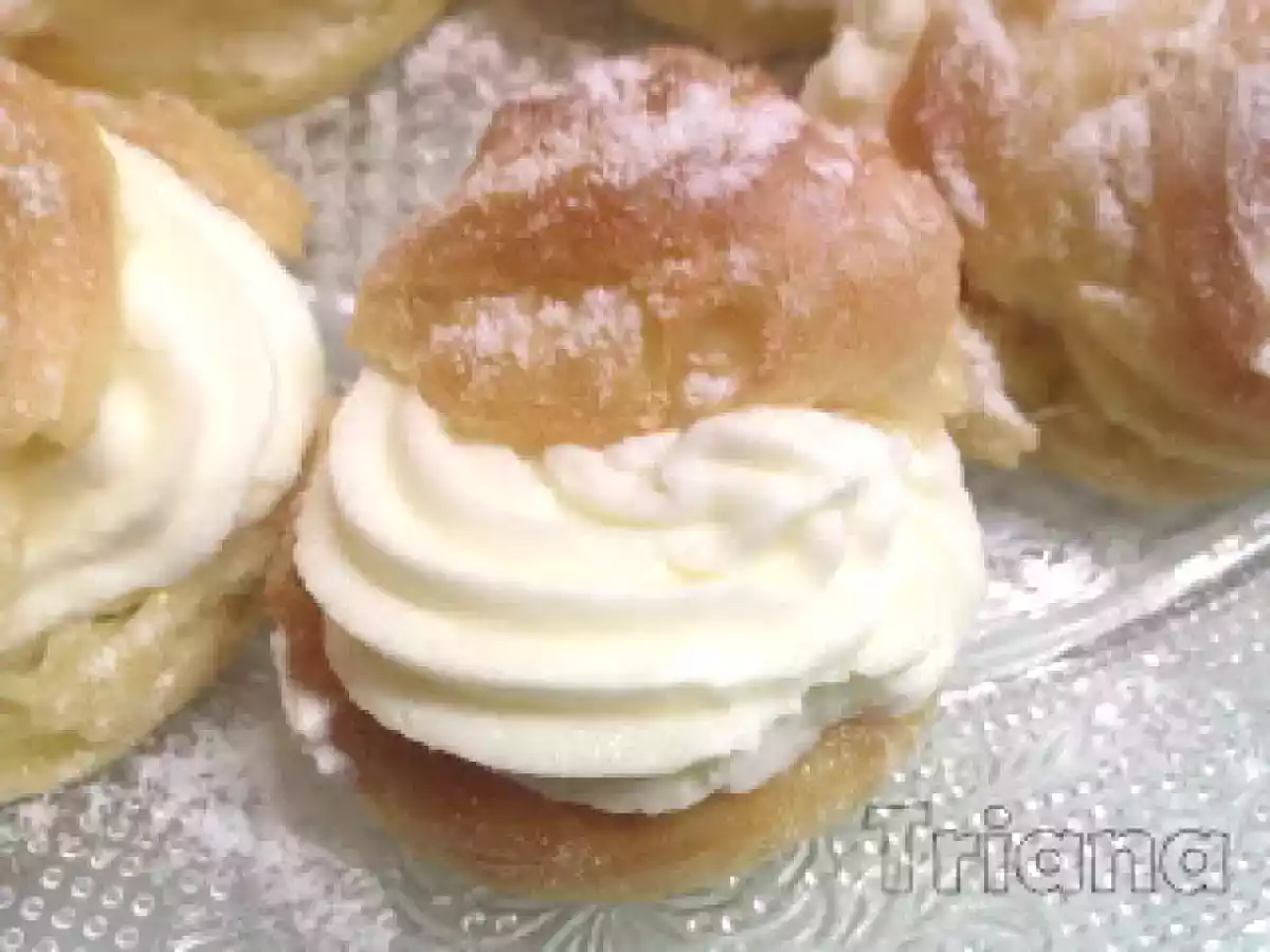 Bocaditos de Nata (Profiteroles)