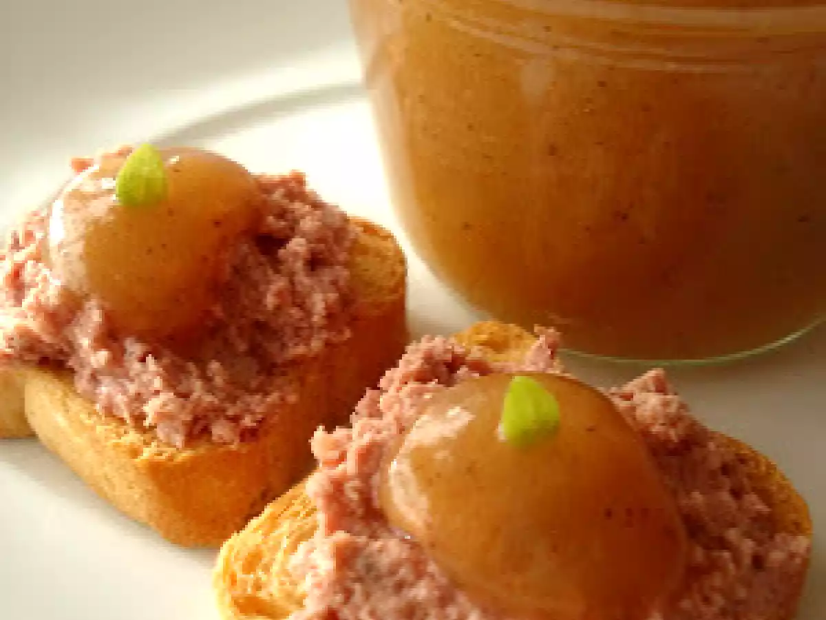 BOCADITOS DE PATÉ CON MERMELADA DE PERA Y CANELA