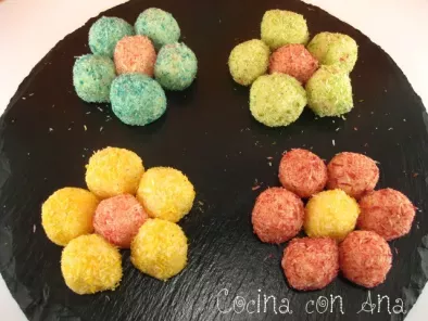 Bolitas de coco multicolor - Receta Petitchef