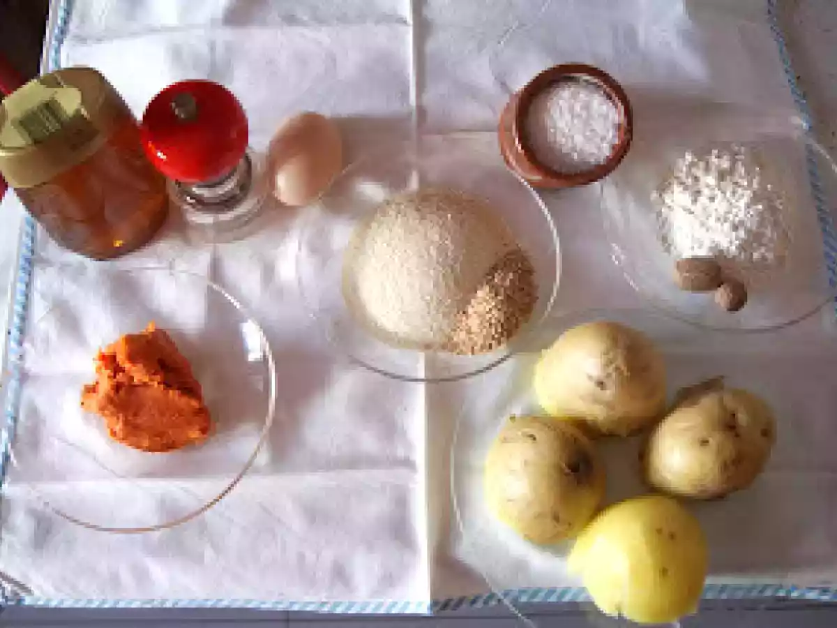 Bolitas de patatas rellenas