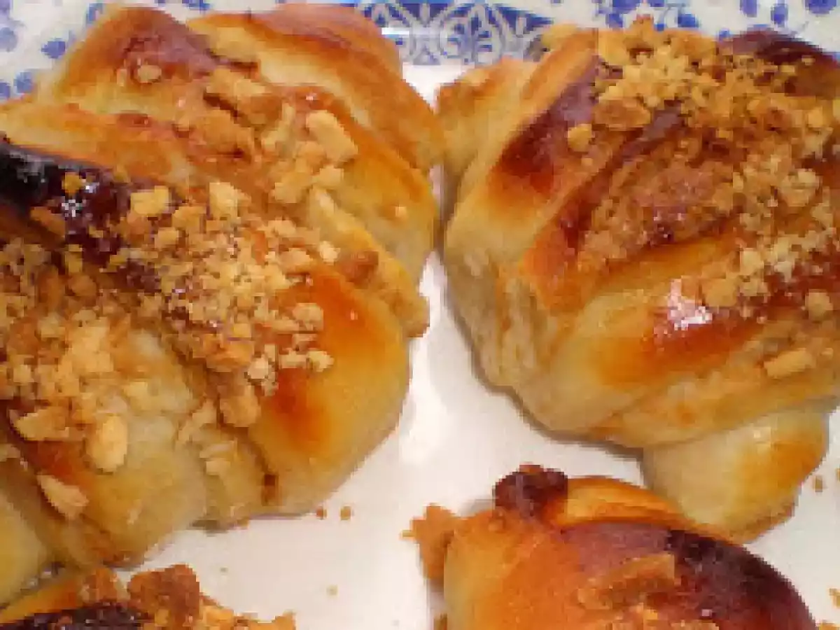 Bollitos de brioche con crema de cacahuete