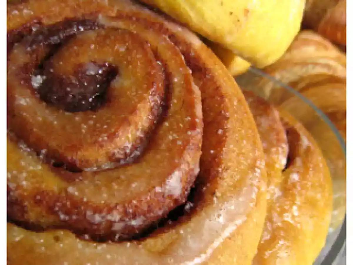 Bollitos de calabaza y canela. Cinnamon rolls