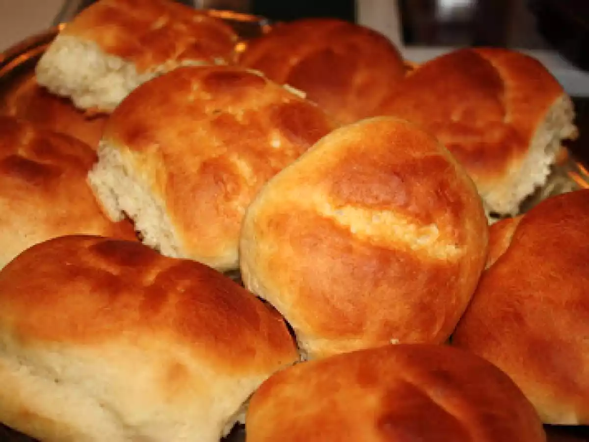 Bollos de leche sin mantequilla, sin huevo.