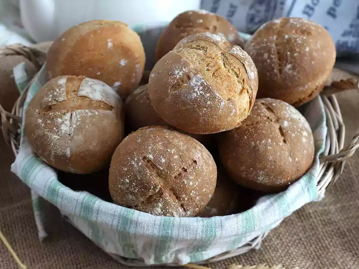 Bollos de pan sin amasado - ¡Resultado crujiente y tierno! - foto 4