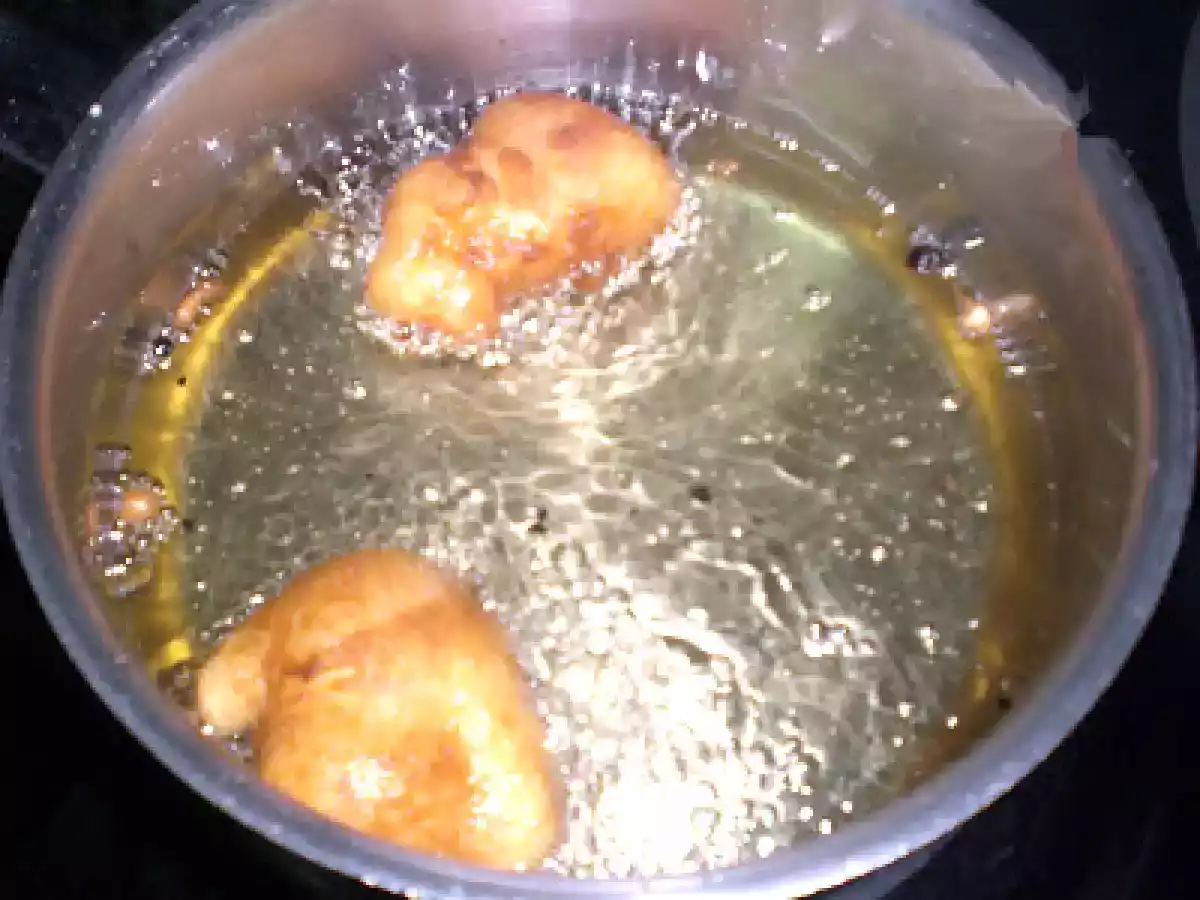 BOMBAS RELLENAS DE NATA O CREMA - foto 3