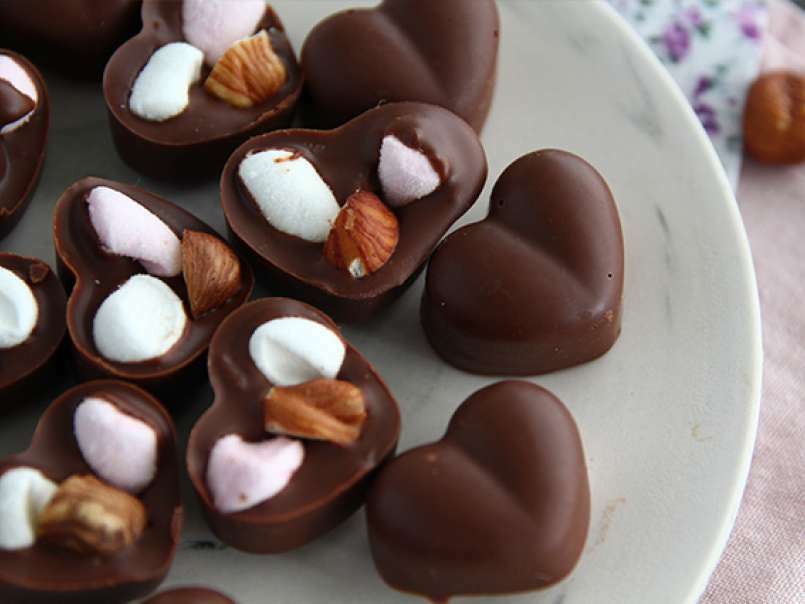 Bombones de chocolate con esponjitas y avellanas - foto 2