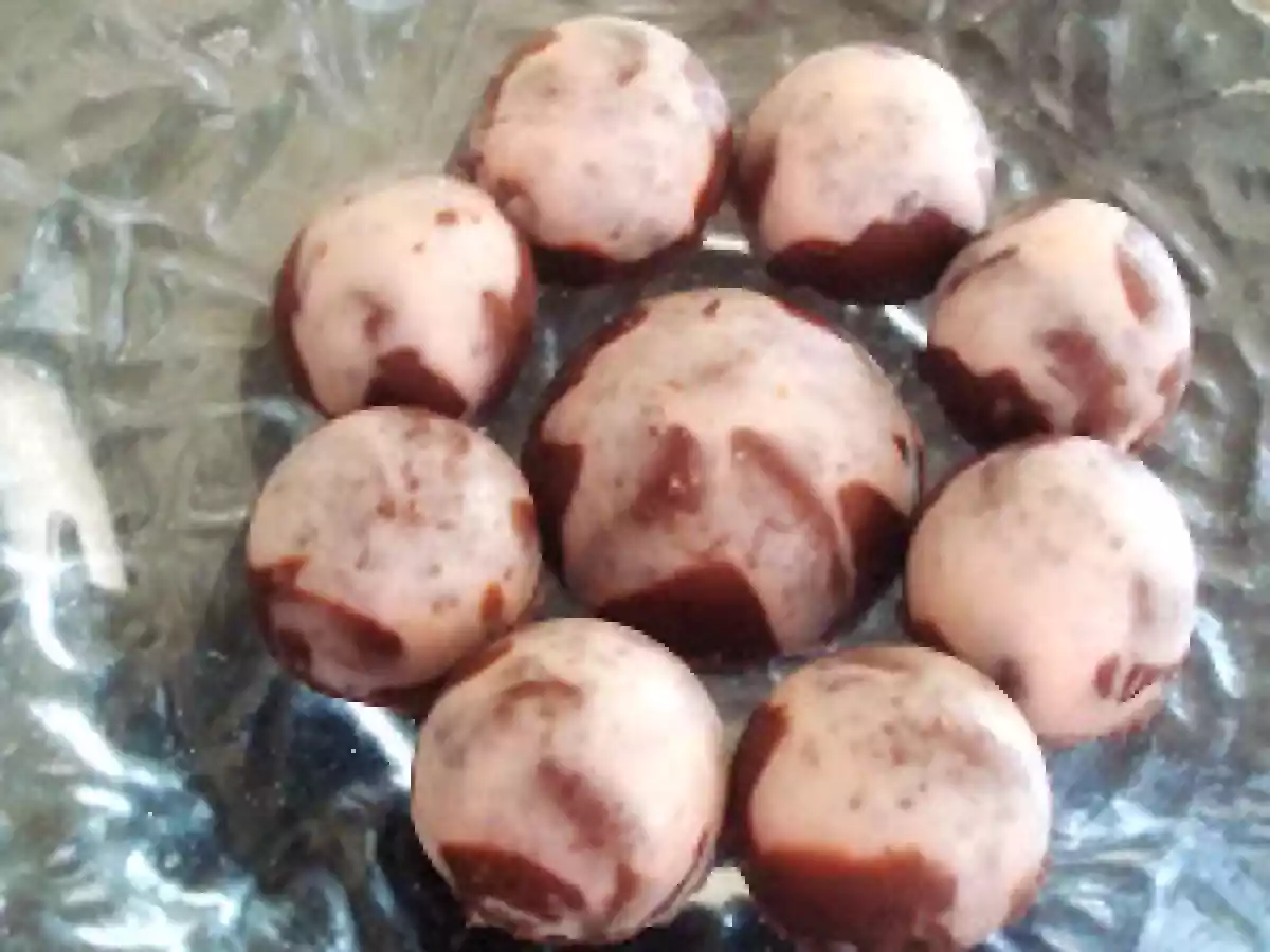 Bombones de chocolate con praliné - foto 2