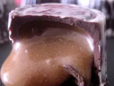Bombones de chocolate rellenos con praliné de almendras - foto 4