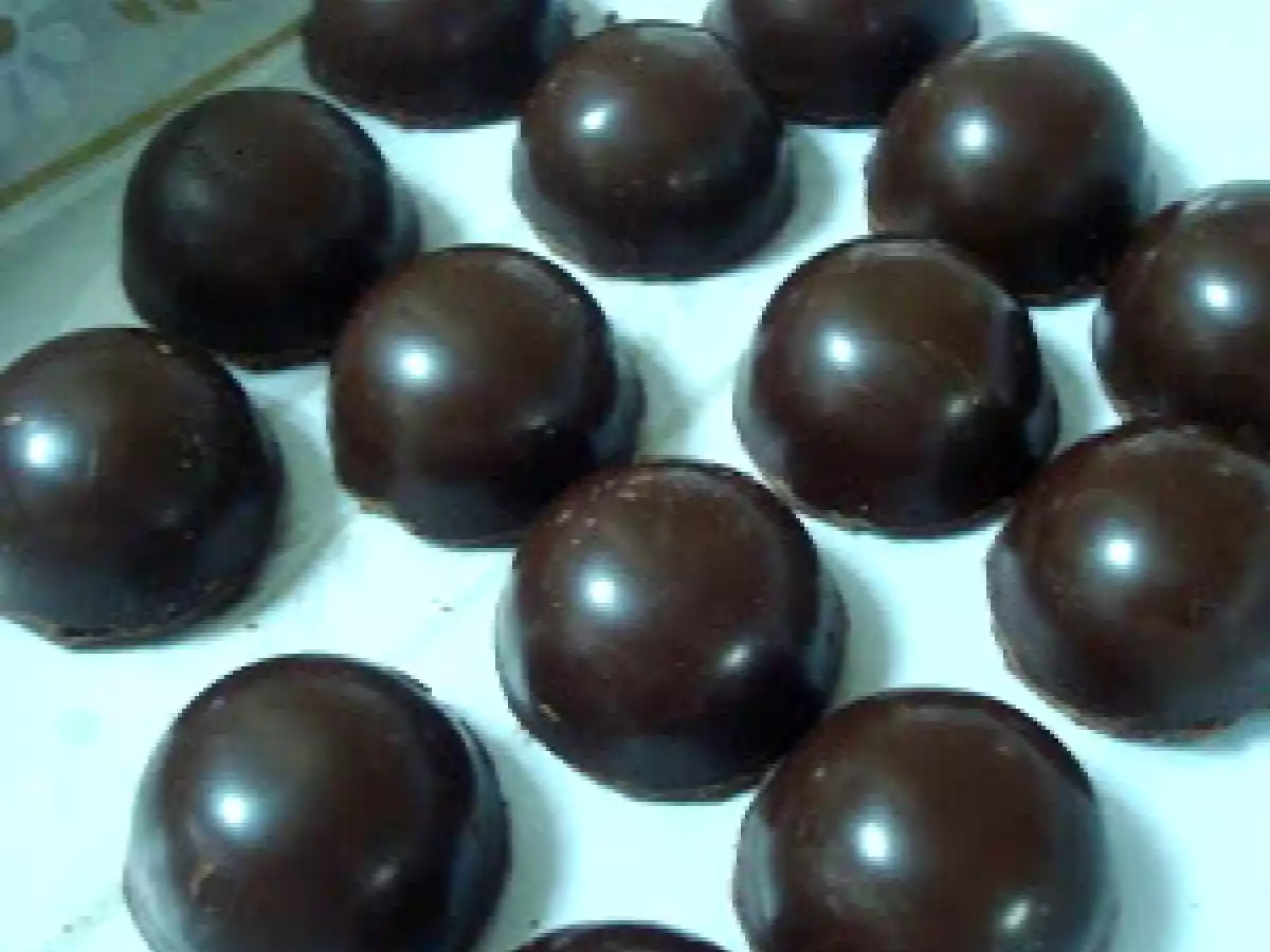 Bombones de dulce de leche con nueces