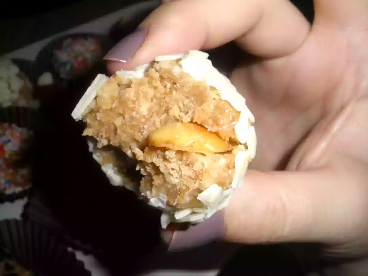 Bombones Rellenos de almendra - foto 3