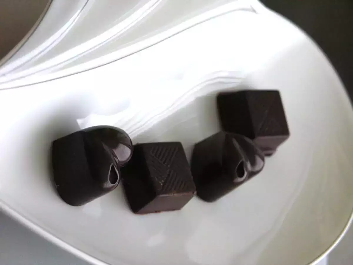 Bombons farcits de neules