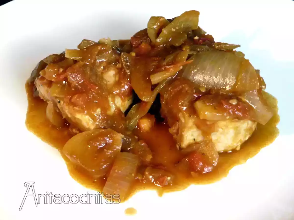 Bonito encebollado con salsa de soja