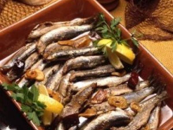 Boquerones con ajo y guindilla