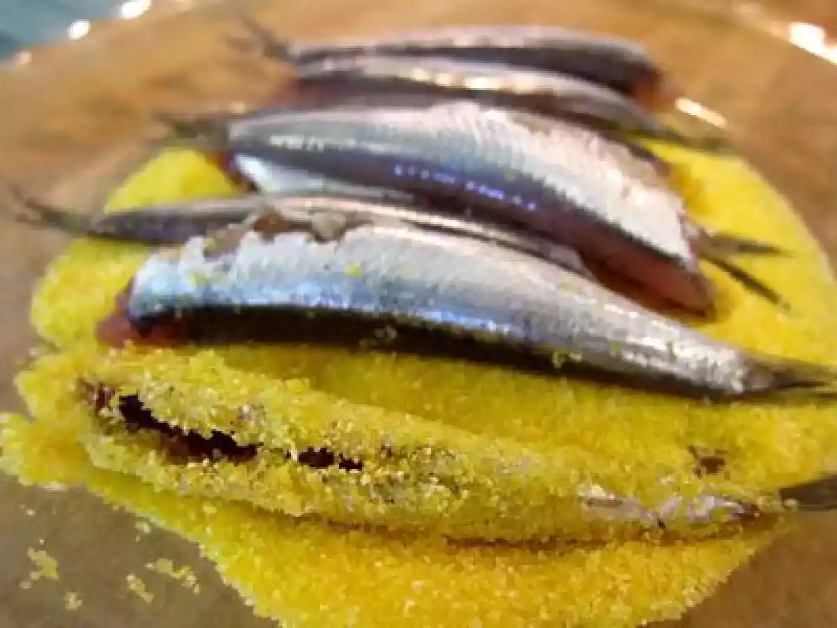 Boquerones fritos rebozados en polenta - foto 3