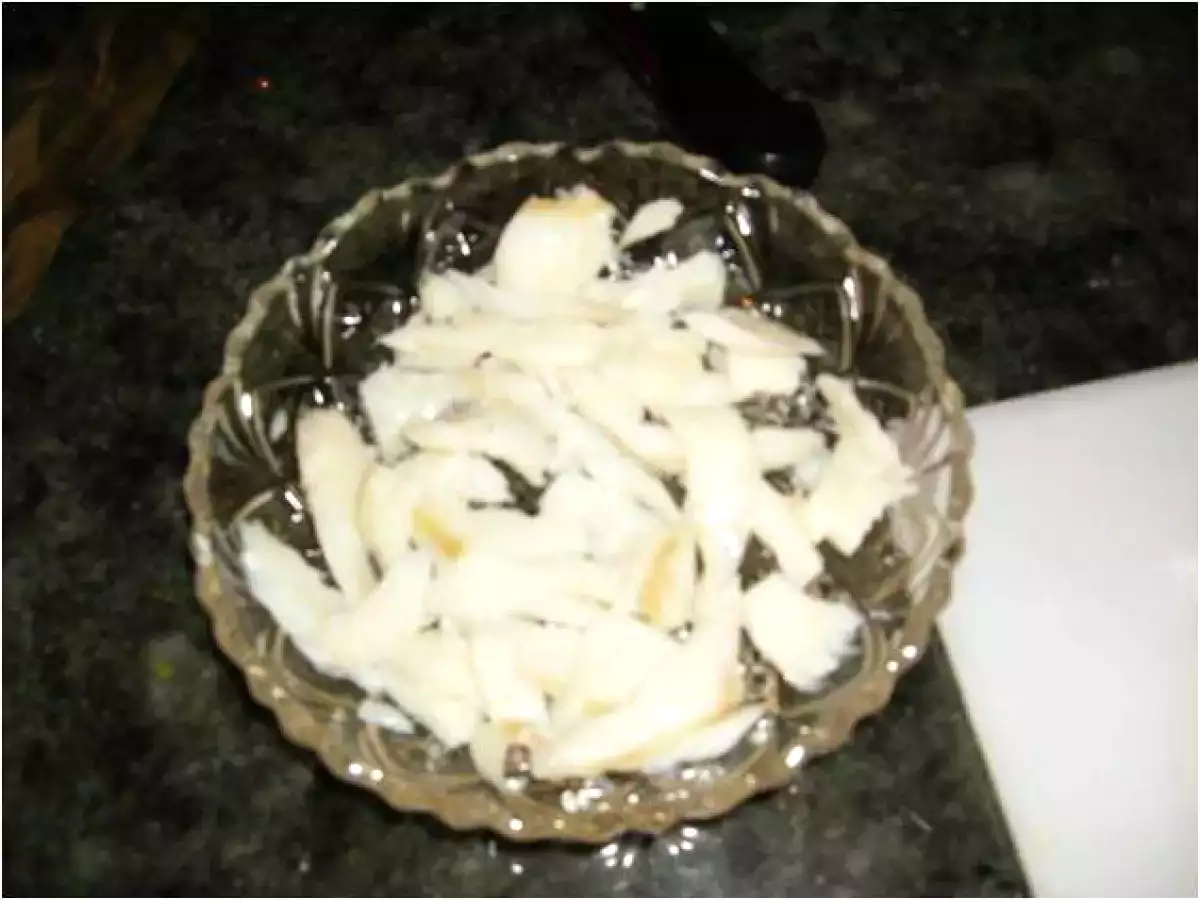 BRANDADA DE BACALAO CON CROCANTE DE PAN Y ACEITE DE OLIVAS NEGRAS - foto 2