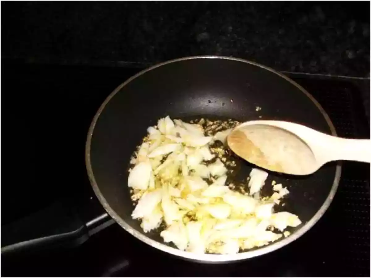 BRANDADA DE BACALAO CON CROCANTE DE PAN Y ACEITE DE OLIVAS NEGRAS - foto 3