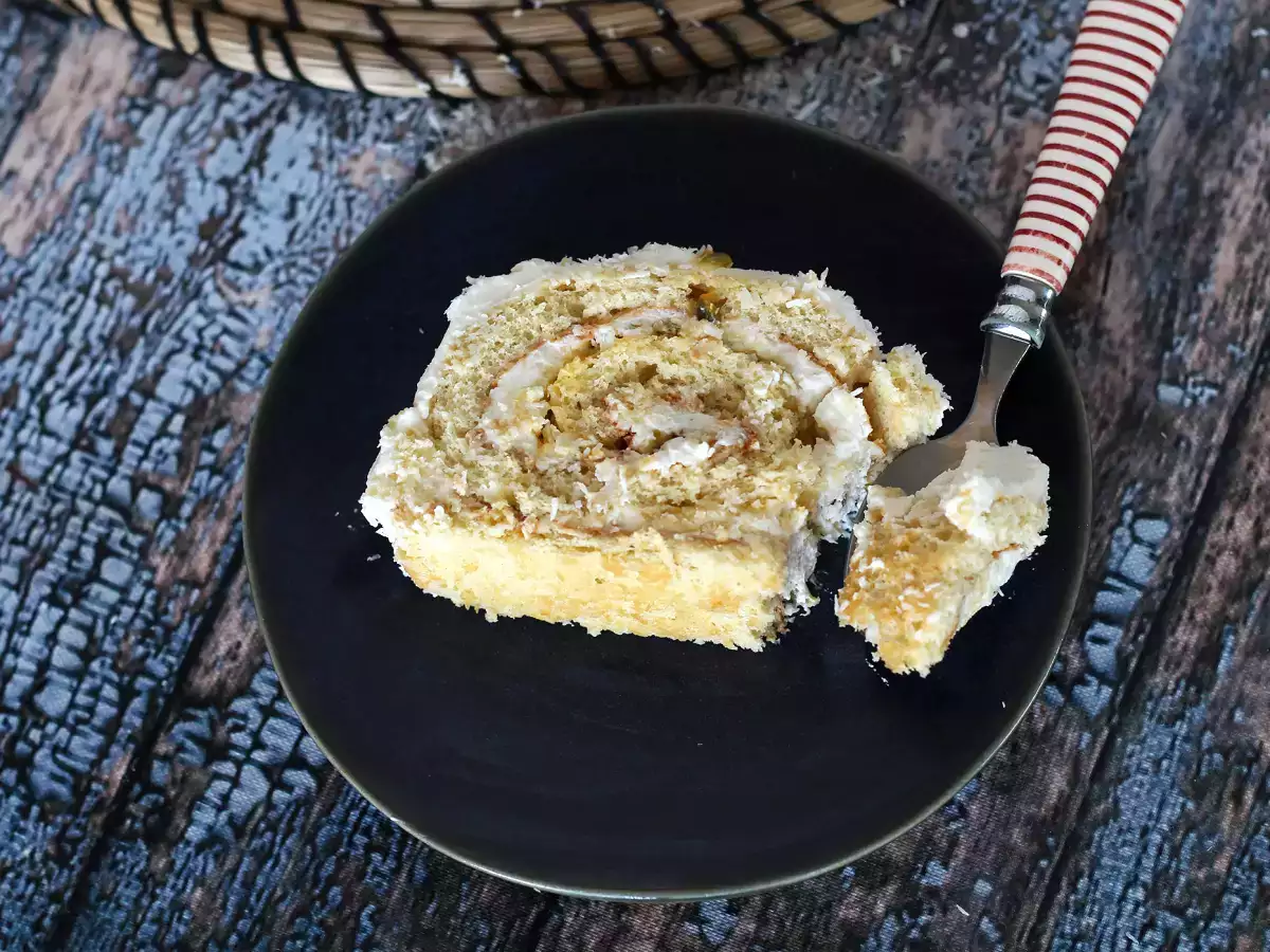 Brazo de gitano de coco y maracuyá - foto 5