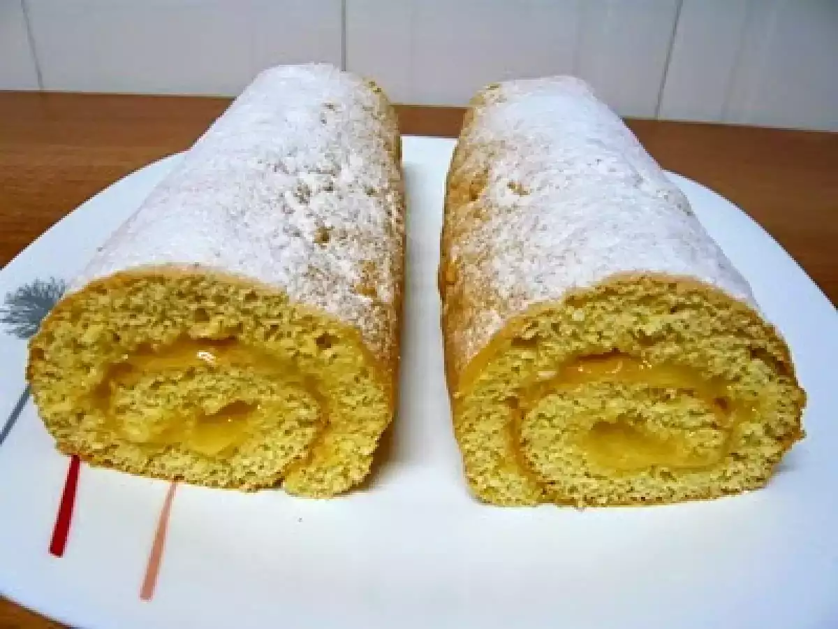 Brazo de gitano de crema de limón