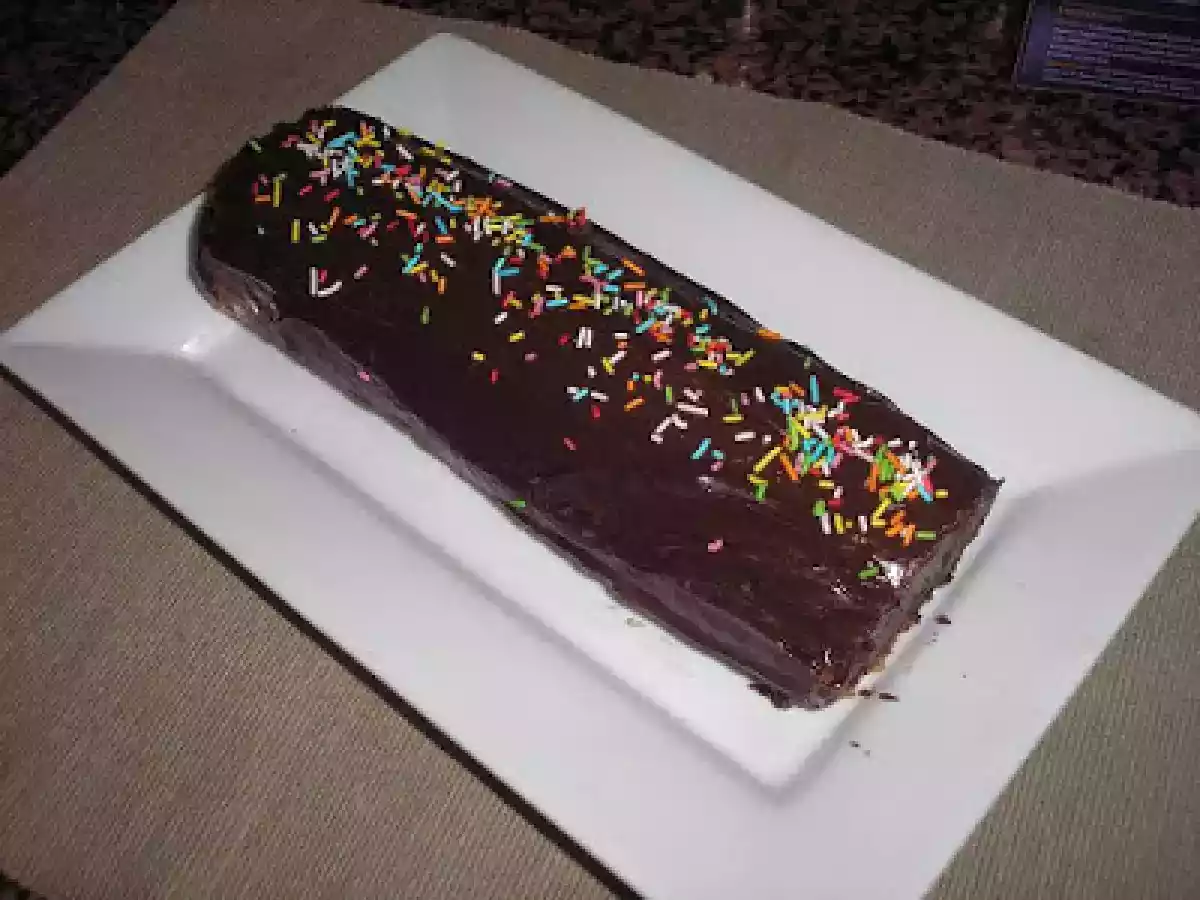 BRAZO DE GITANO HECHO CON CLARAS Y RELLENO DE CHOCOLATE - foto 2