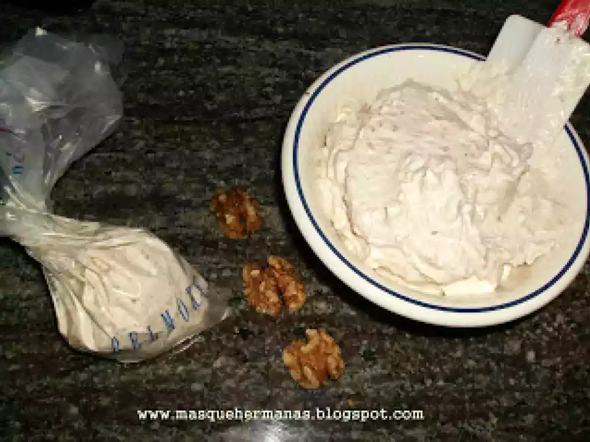 BRAZO GITANO DE ESPINACAS, QUESOS Y NUECES - foto 3