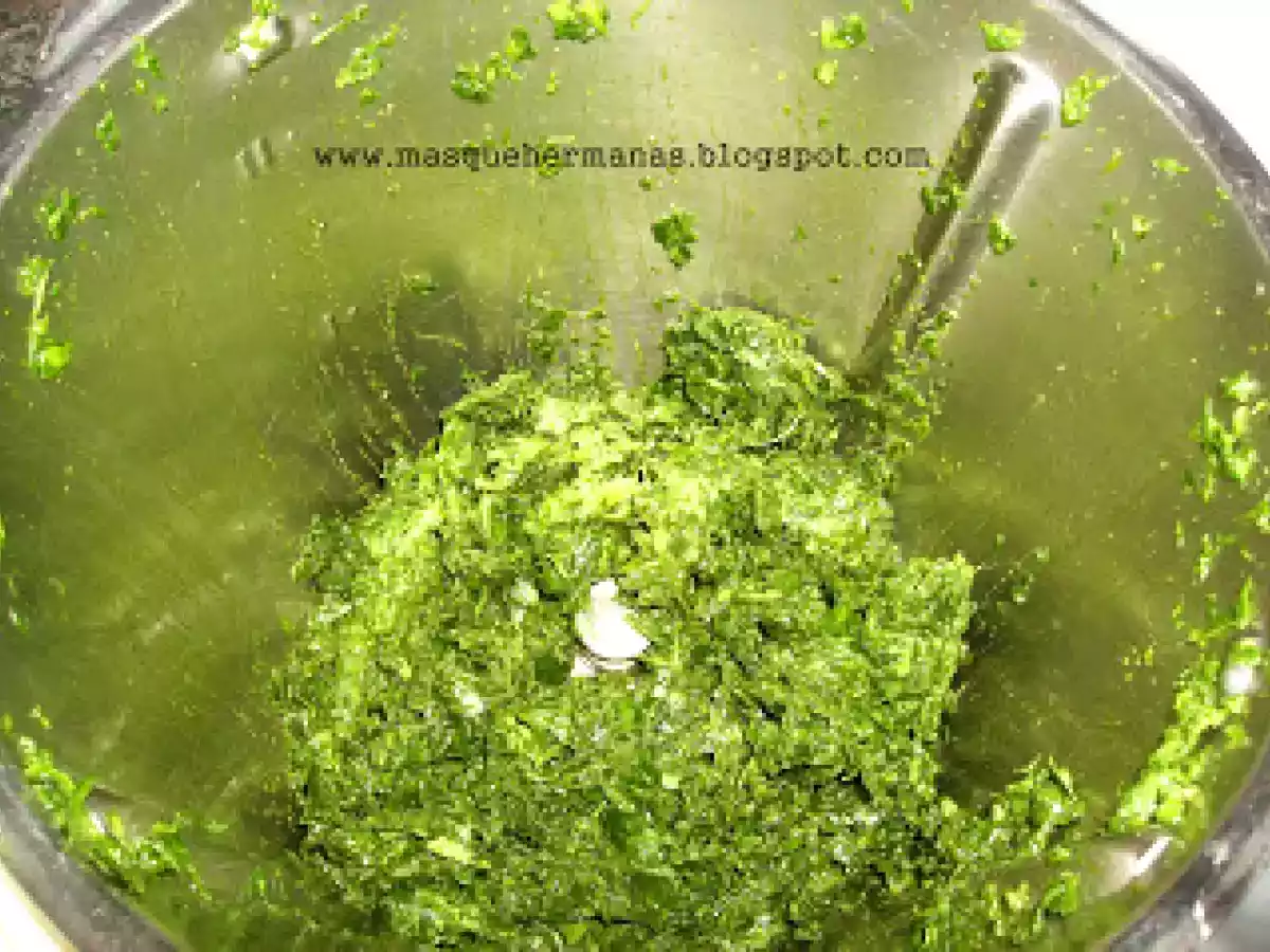 BRAZO GITANO DE ESPINACAS, QUESOS Y NUECES - foto 7