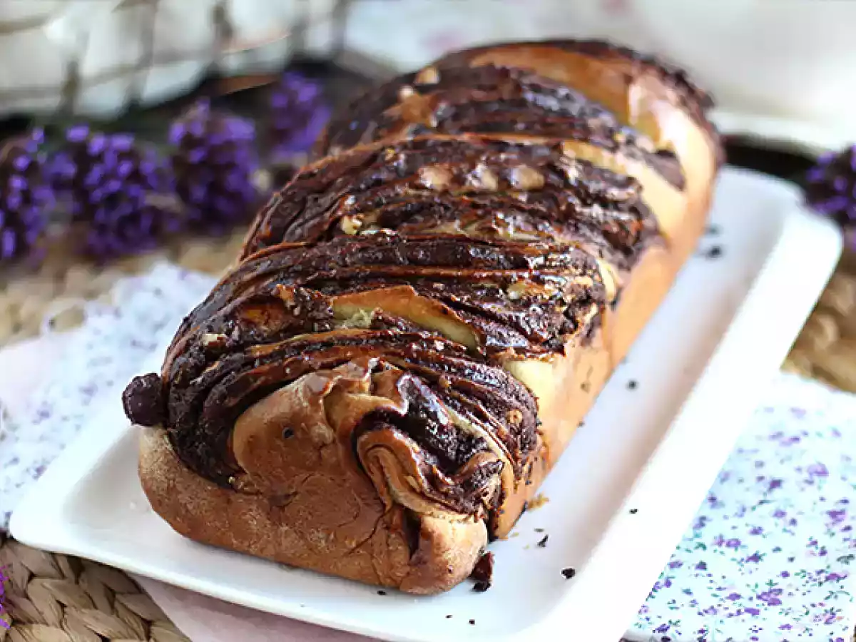 Brioche babka de chocolate y avellanas