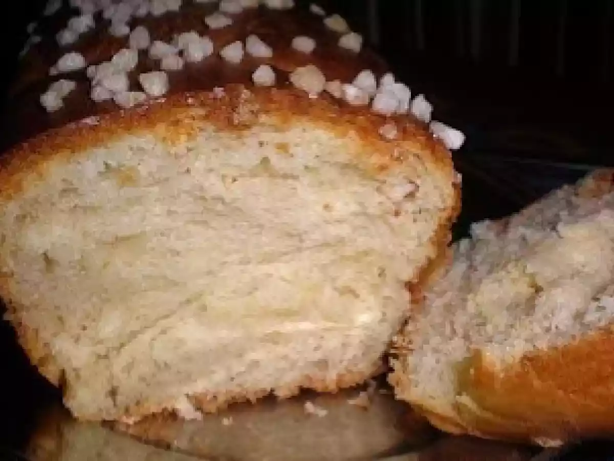 Brioche con pepitas de azúcar
