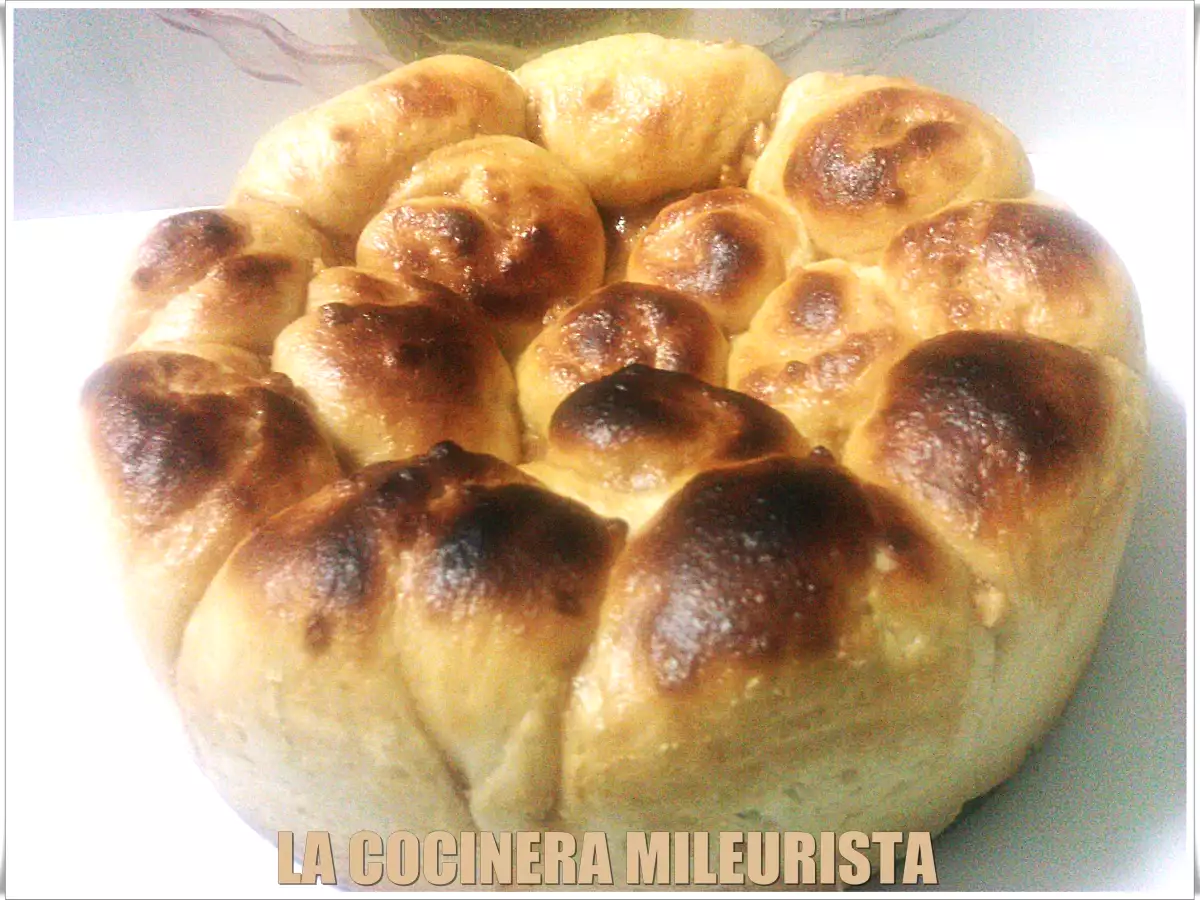 Brioche de Suero de Yogur relleno de Turrón