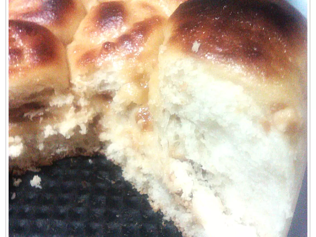 Brioche de Suero de Yogur relleno de Turrón - foto 2