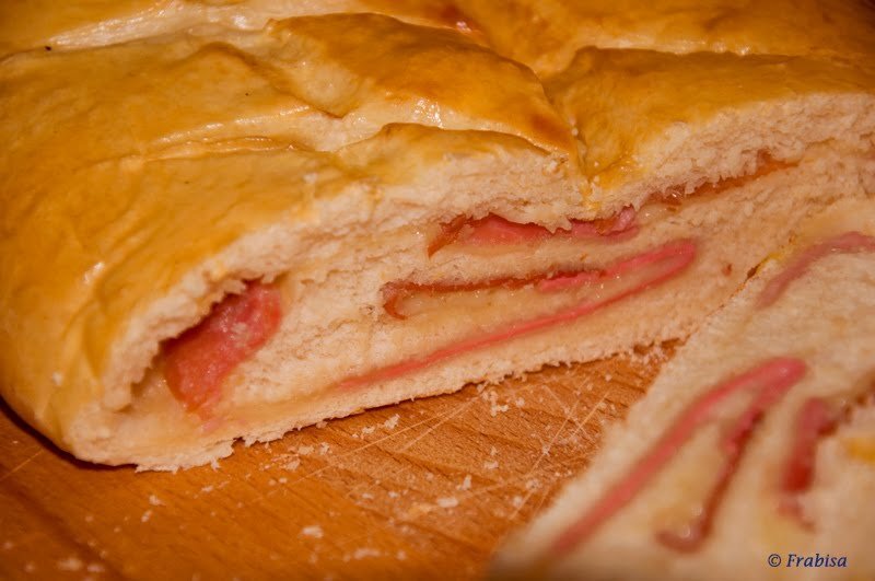 Brioche relleno de jamón y queso Receta Petitchef