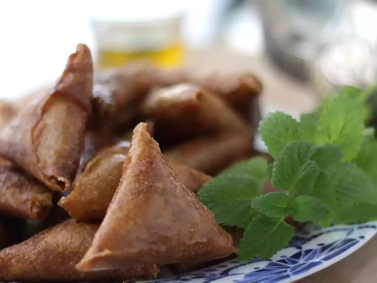 Briouats de almendras, pastelería marroquí - foto 3