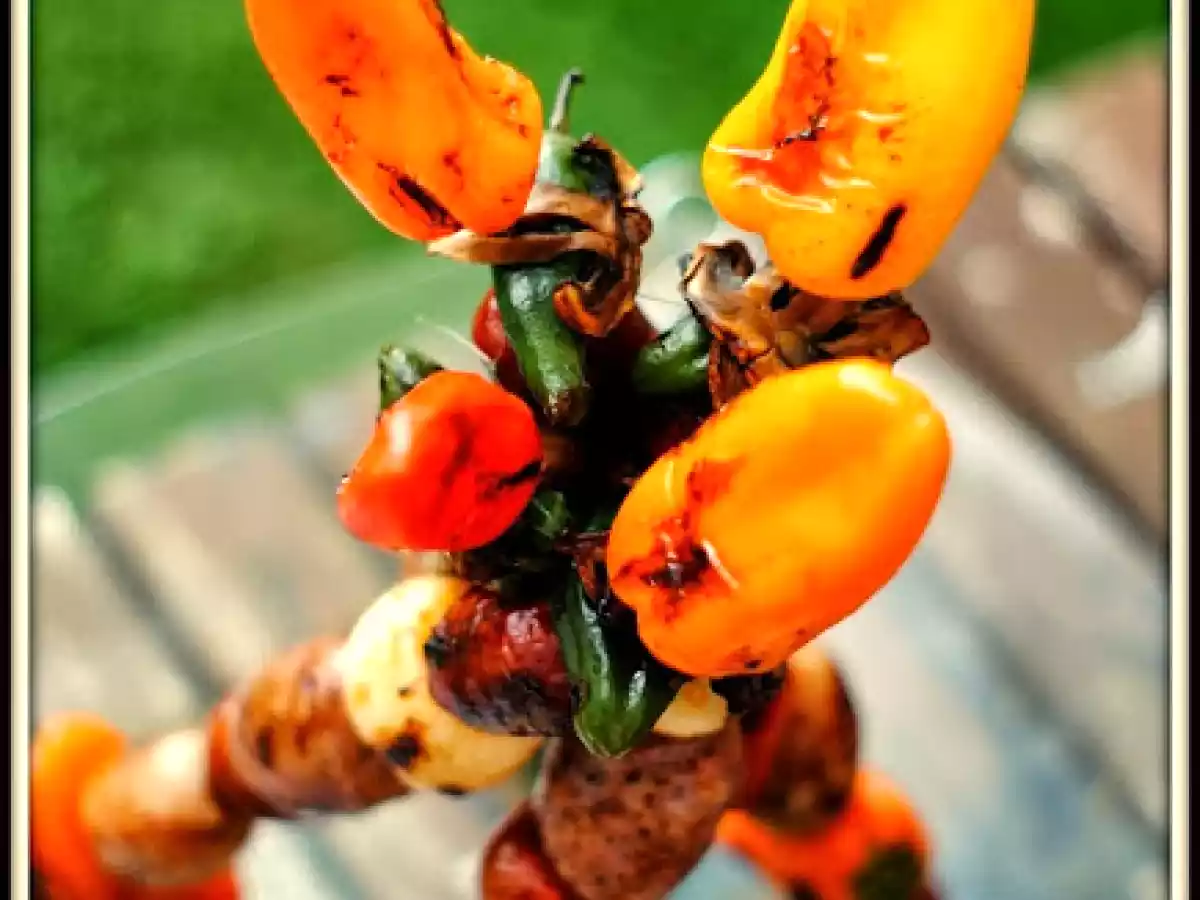 Brocheta de salchichas y chorizo - foto 3