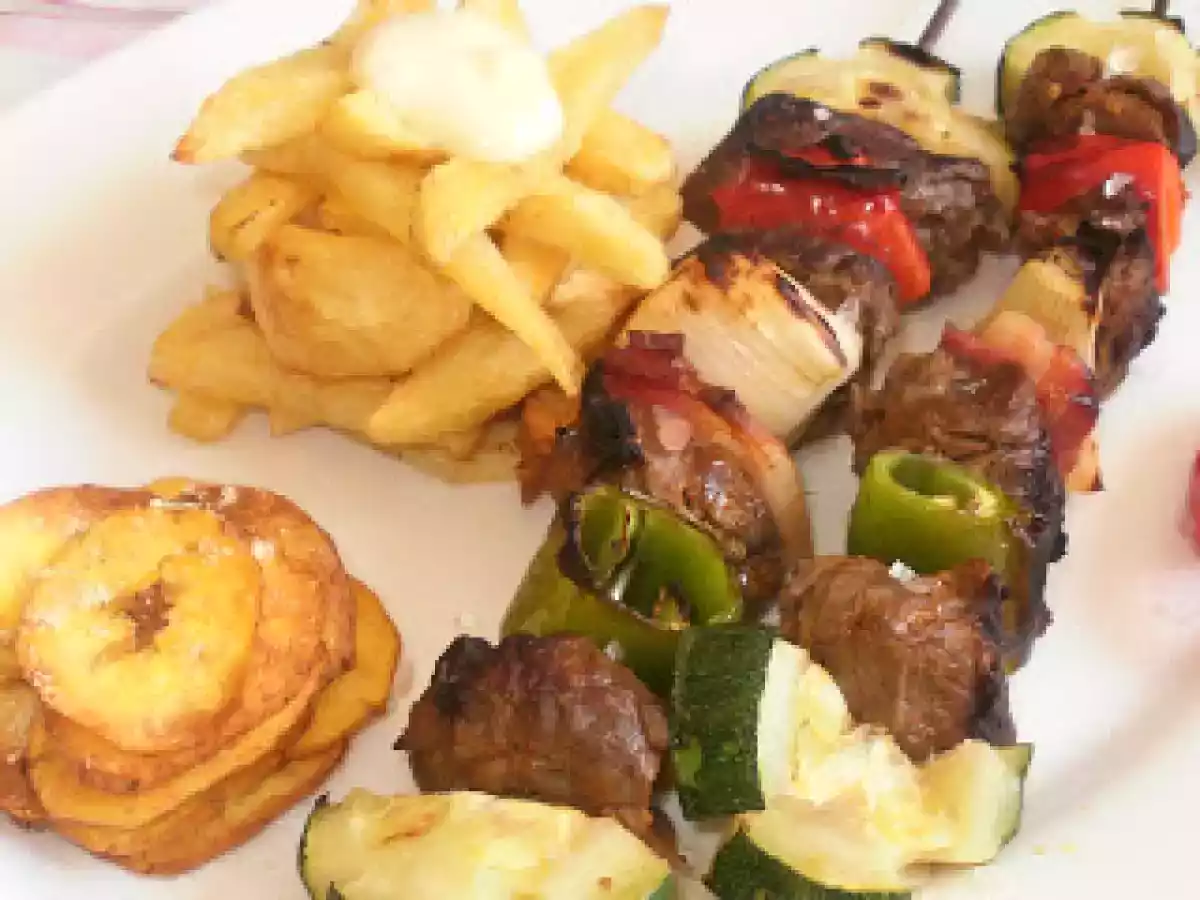 Brocheta de solomillo de buey en sazón dominicano - foto 2