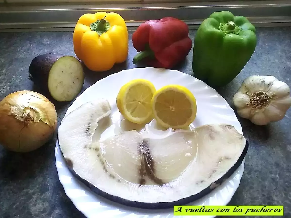 Brochetas de emperador marinado a la parrilla - foto 2