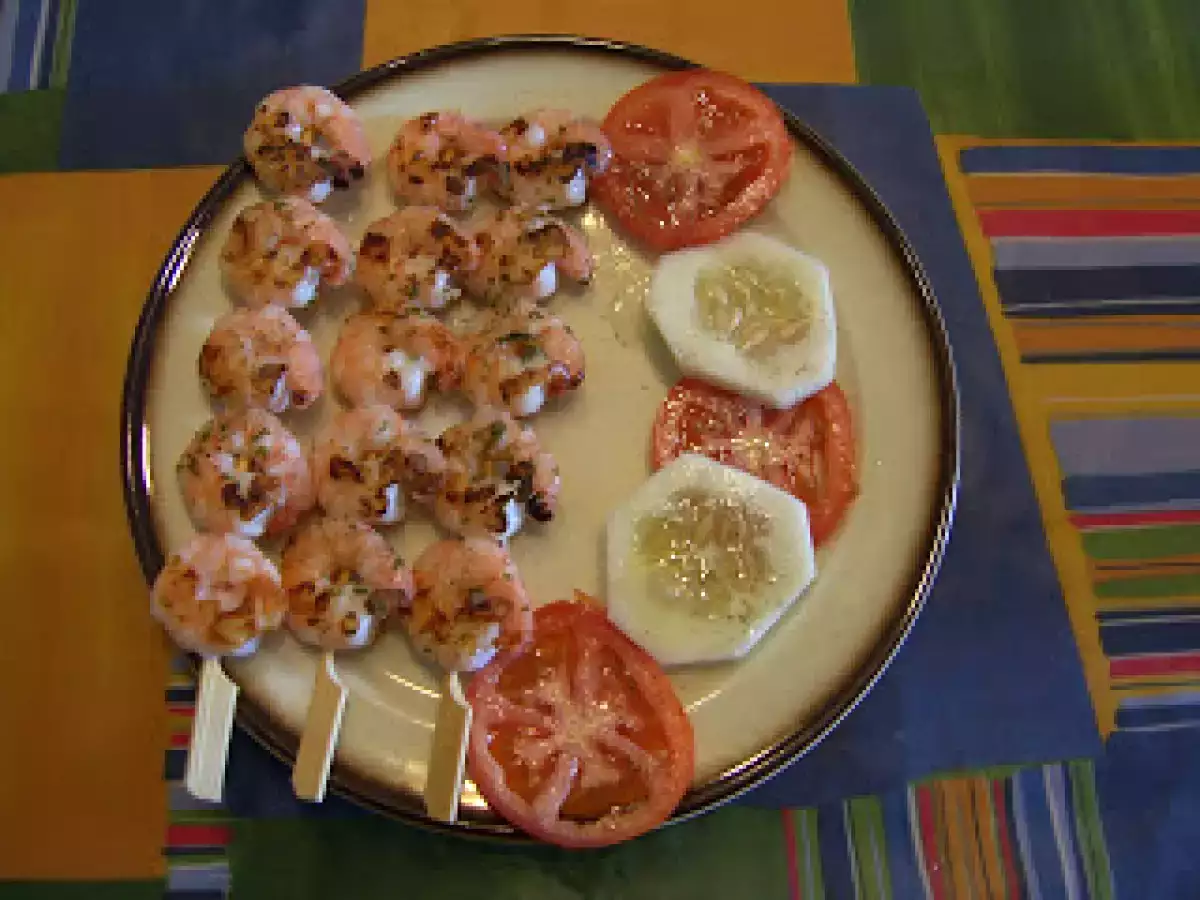 BROCHETAS DE LANGOSTINOS CON ACOMPAÑAMIENTO - foto 2