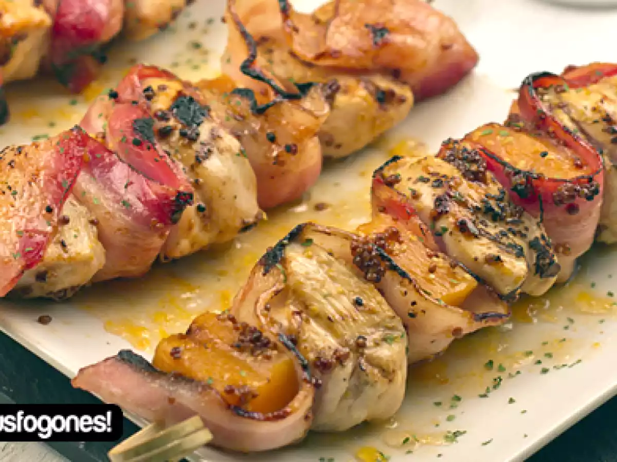 Brochetas de pollo, bacon y calabaza