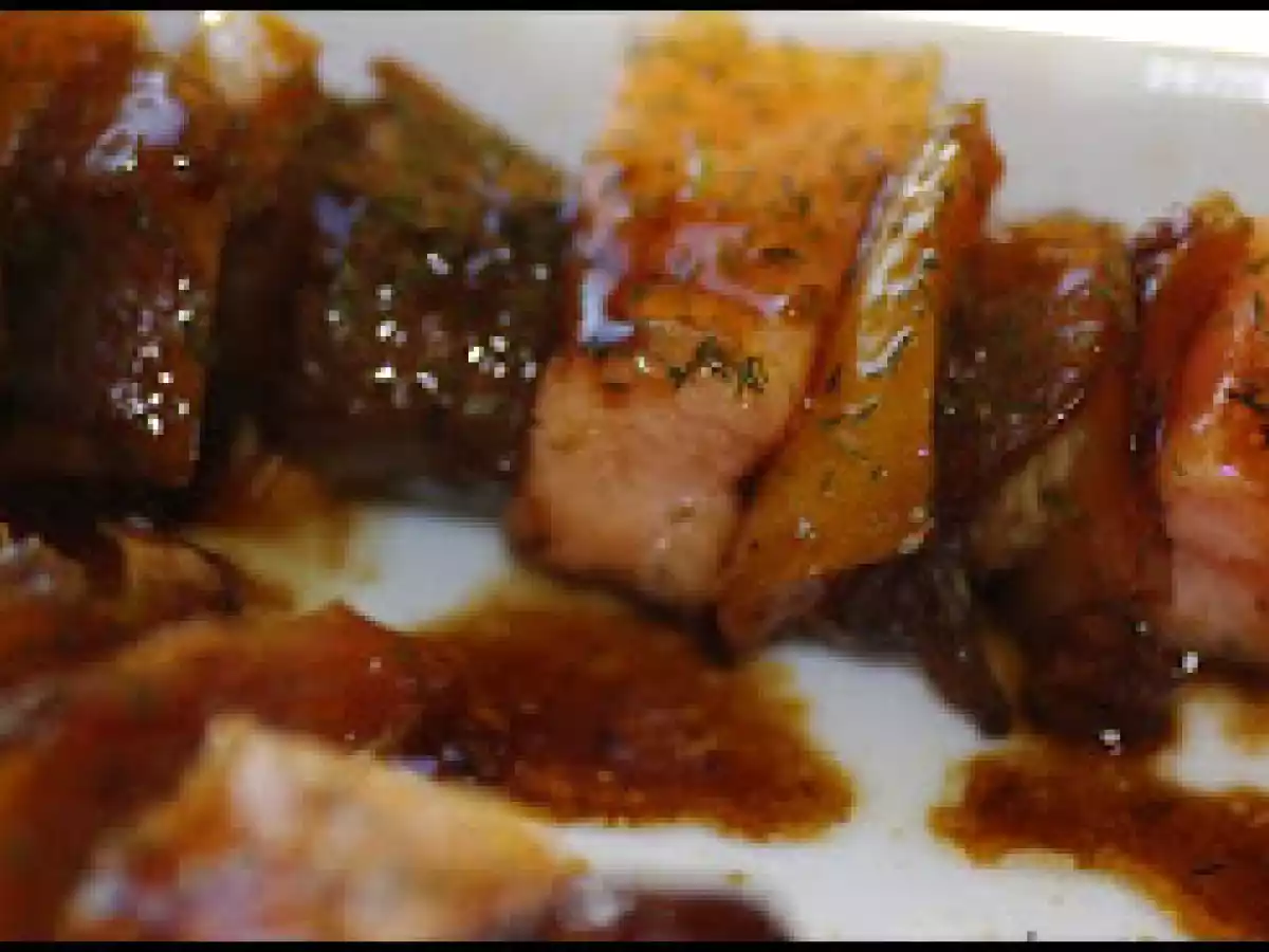 Brochetas de salmón ahumado