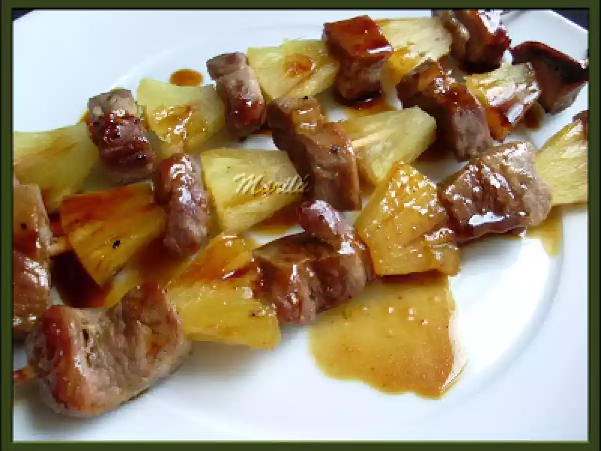 BROCHETAS DE SOLOMILLO CON PIÑA - foto 2