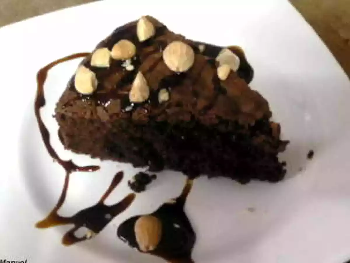 Brownie de chocolate y almendras.
