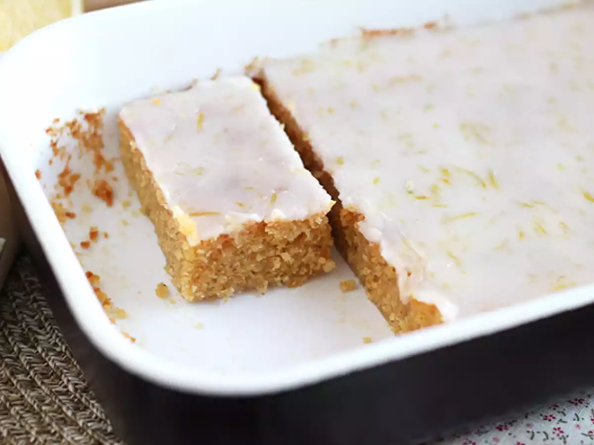 Brownie de limón y avena con glaseado de limón - foto 4