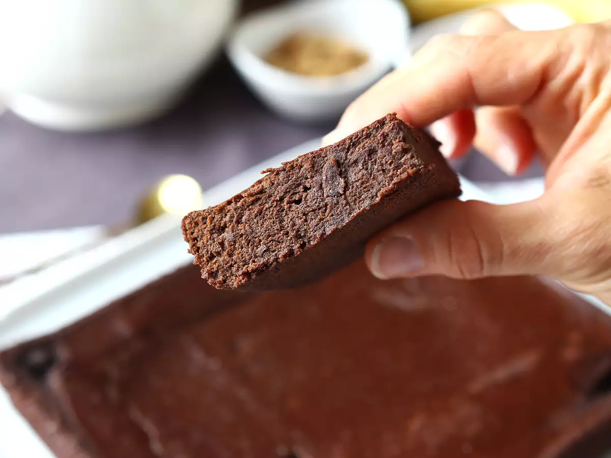 Brownie proteico de chocolate y alubias rojas, sin harina - foto 3