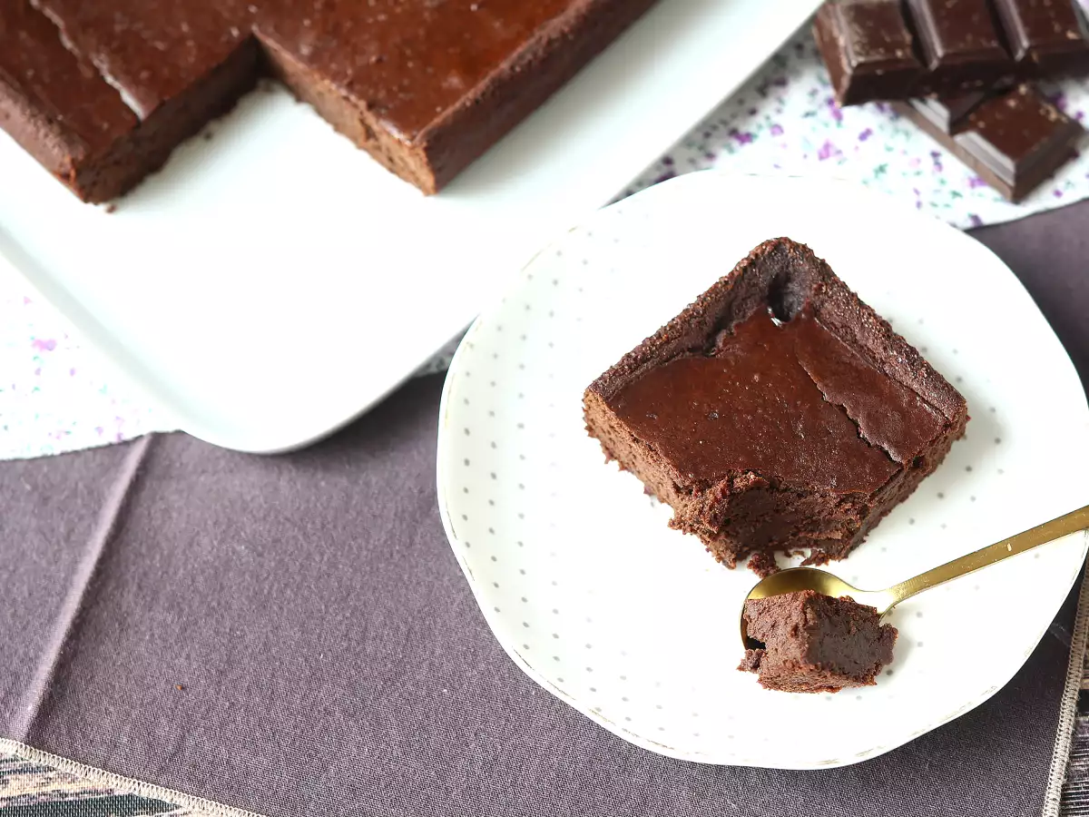 Brownie proteico de chocolate y alubias rojas, sin harina - foto 7