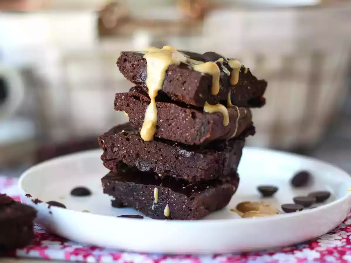Brownie proteico sin gluten: saludable, delicioso y fácil de hacer