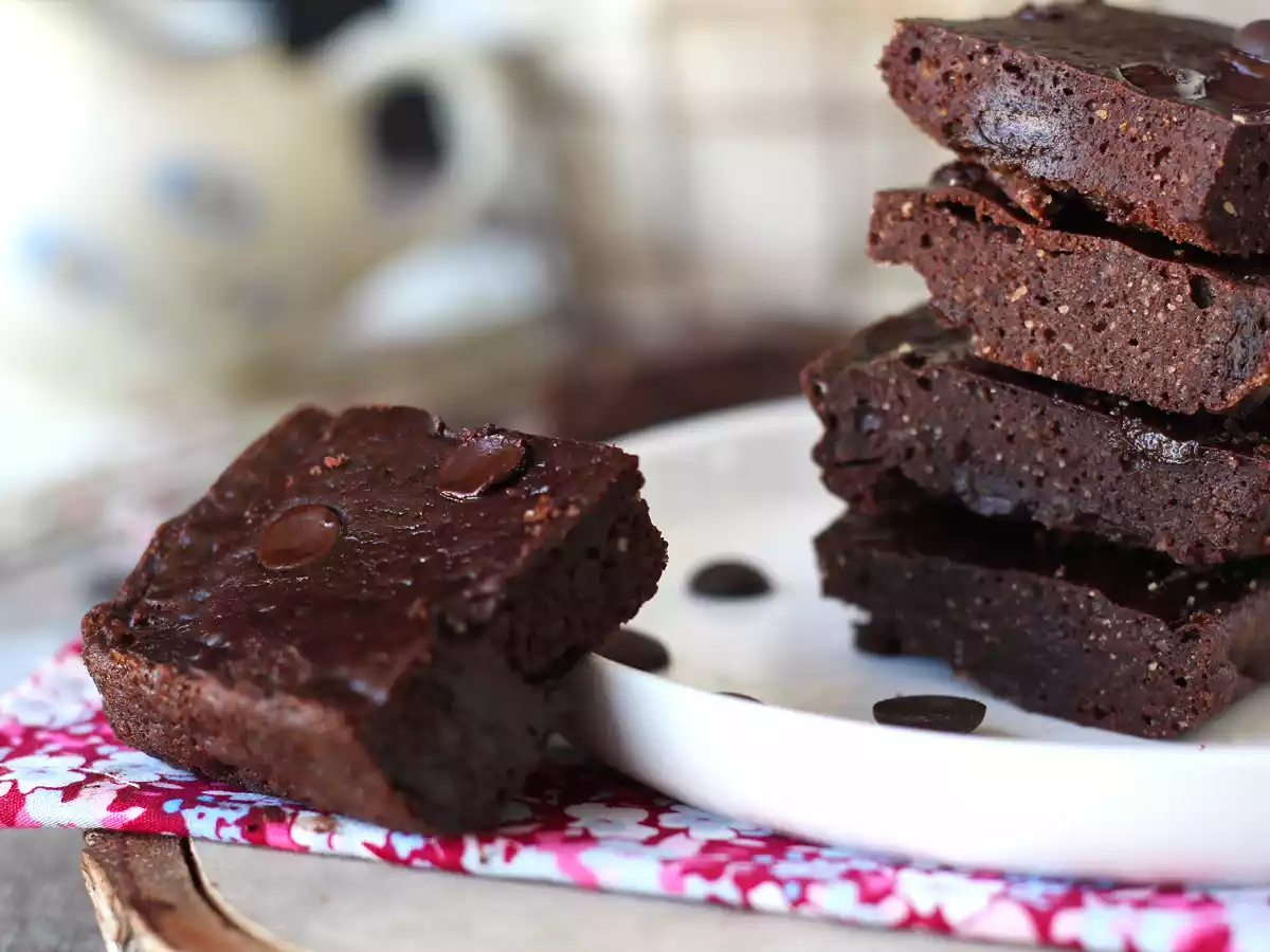 Brownie proteico sin gluten: saludable, delicioso y fácil de hacer - foto 2