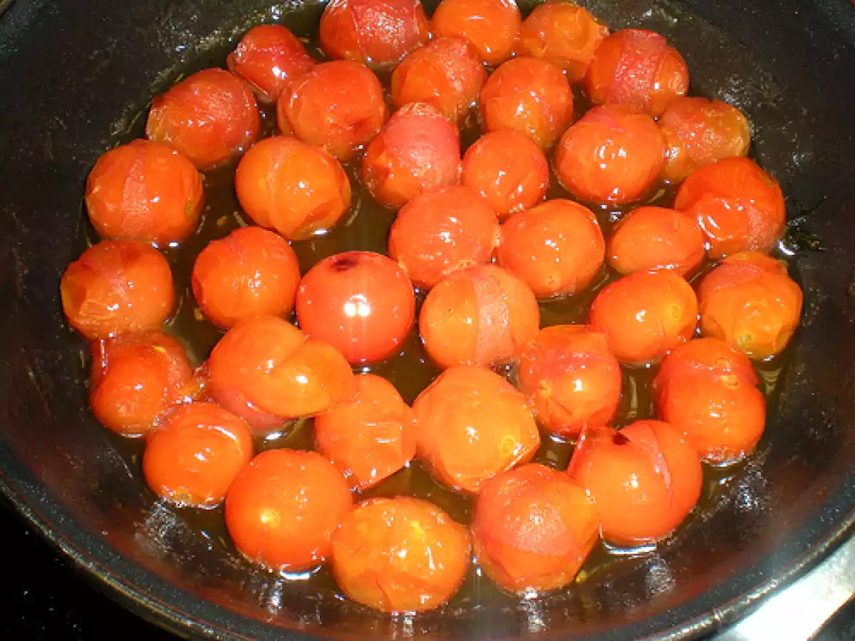 Bruschetta de lomo a la sal con queso curado y tomatitos confitados. Paso a paso. - foto 4