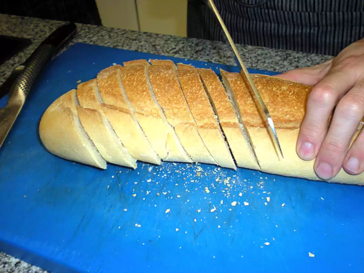 Bruschetta de lomo a la sal con queso curado y tomatitos confitados. Paso a paso. - foto 8