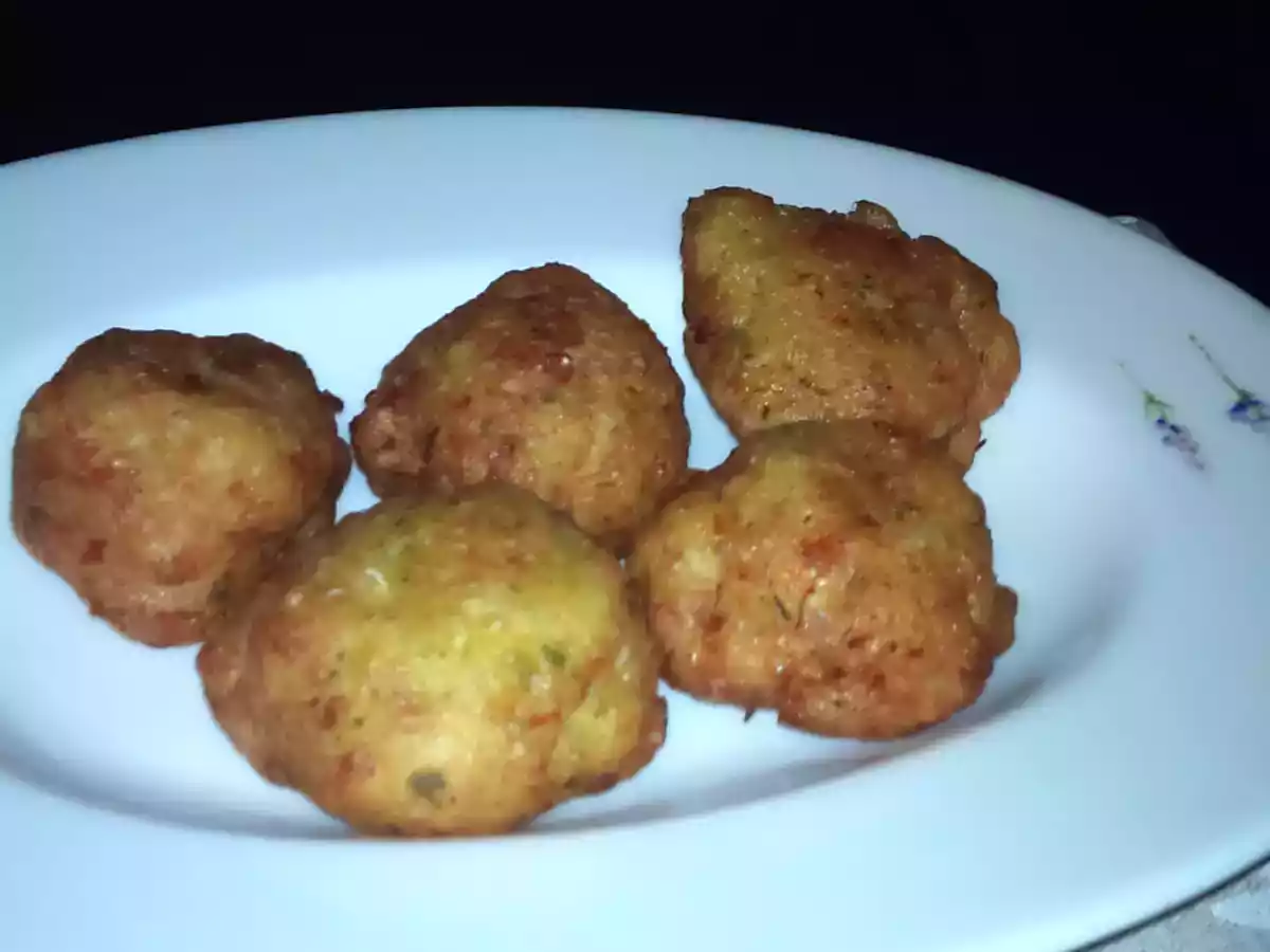 BUÑUELOS DE BACALAO