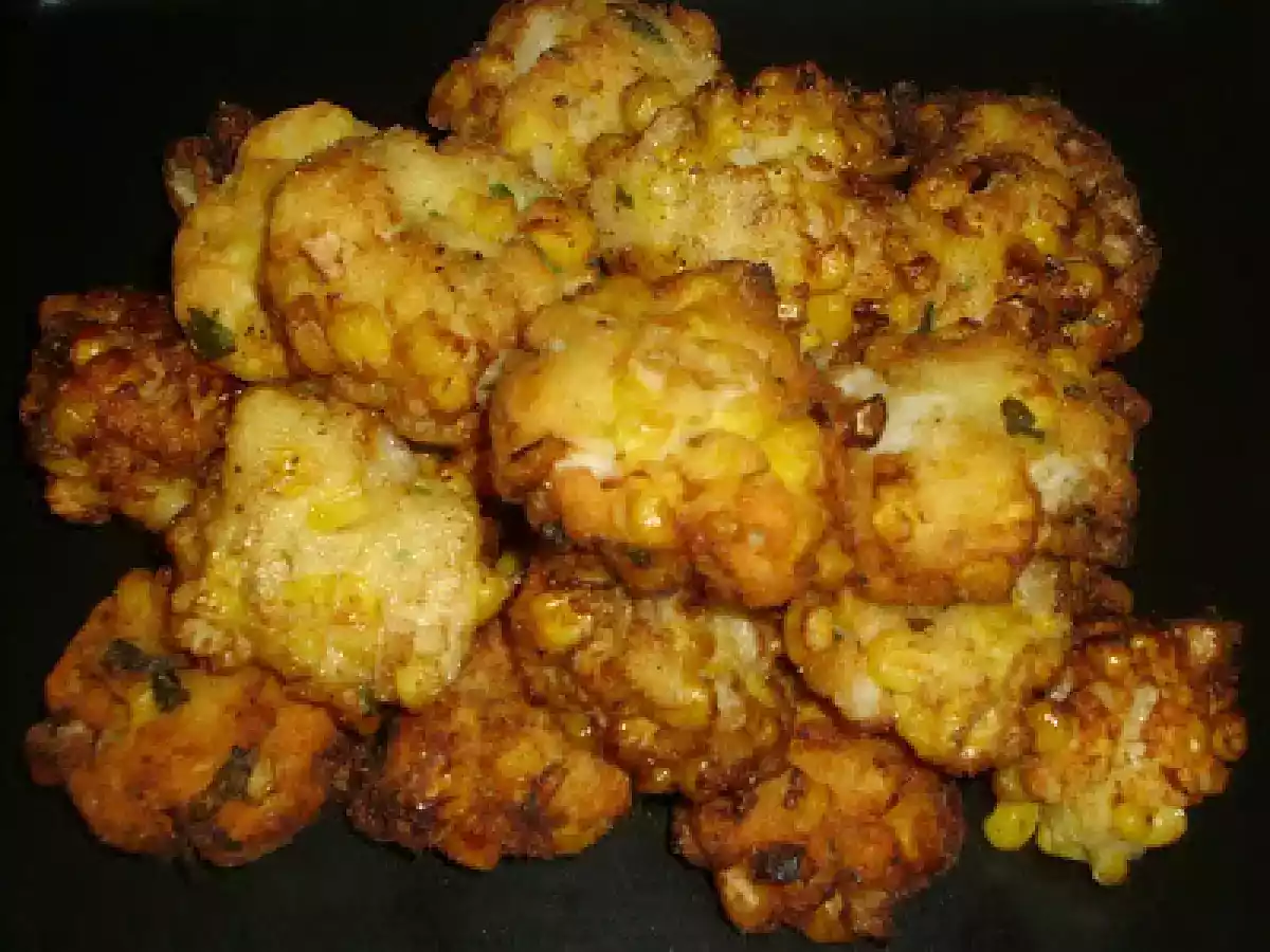 Buñuelos De Maíz Dedicados