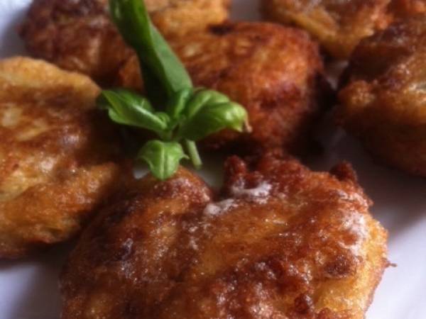 Buñuelos de patata y atún sin gluten