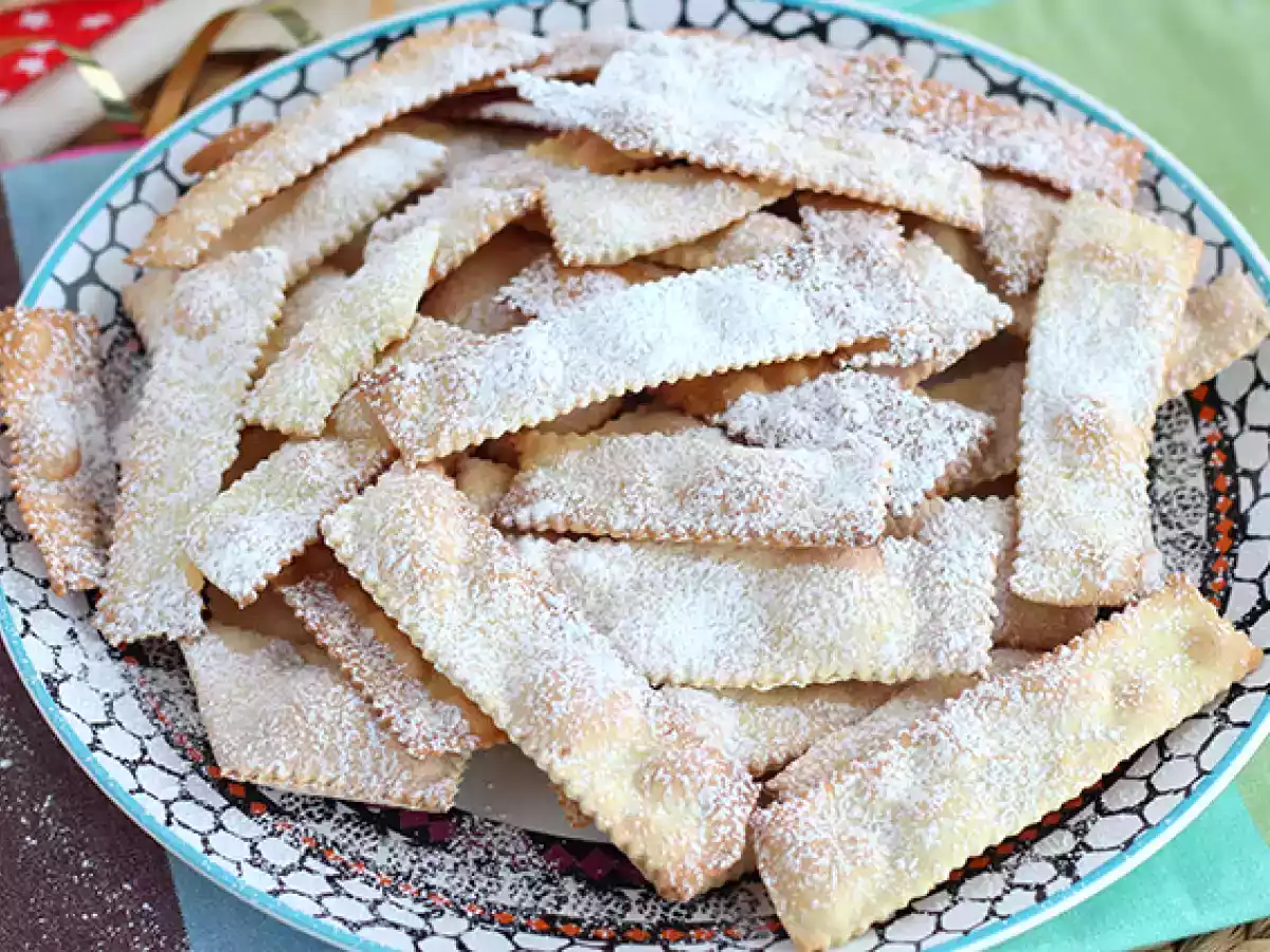 Buñuelos italianos (Chiacchiere di carnevale) - foto 4